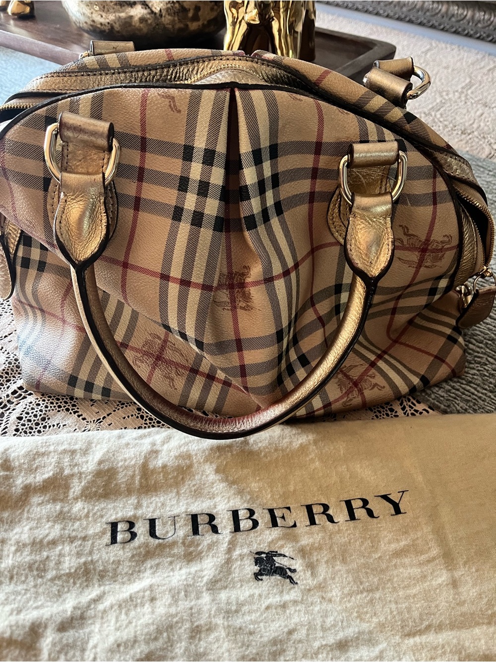 Burberry Purse - Picture 2 of 16